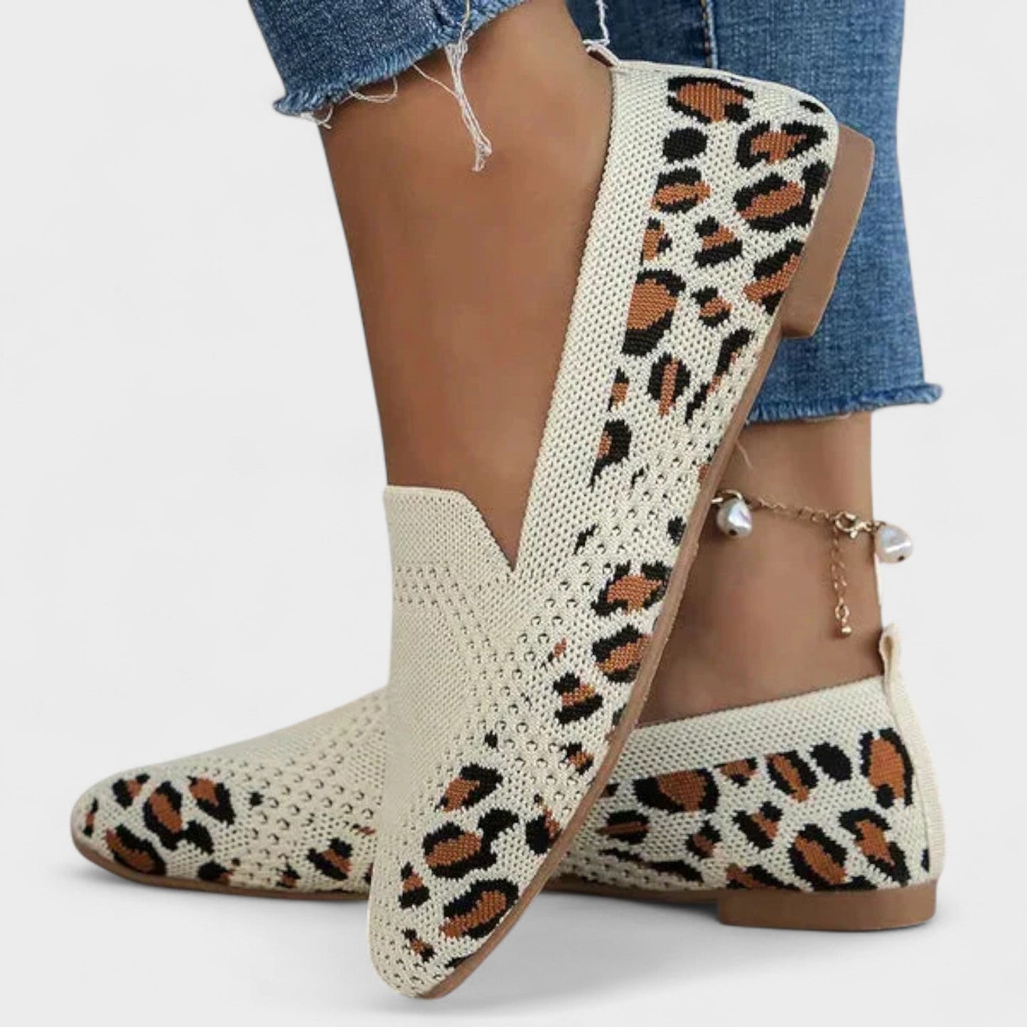 Women's Casual Knit Shoes with Slip-On Design