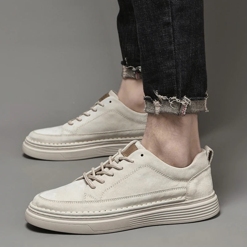 Men’s Casual Lace-Up Sneakers with Contrast Sole and Raised Stitching