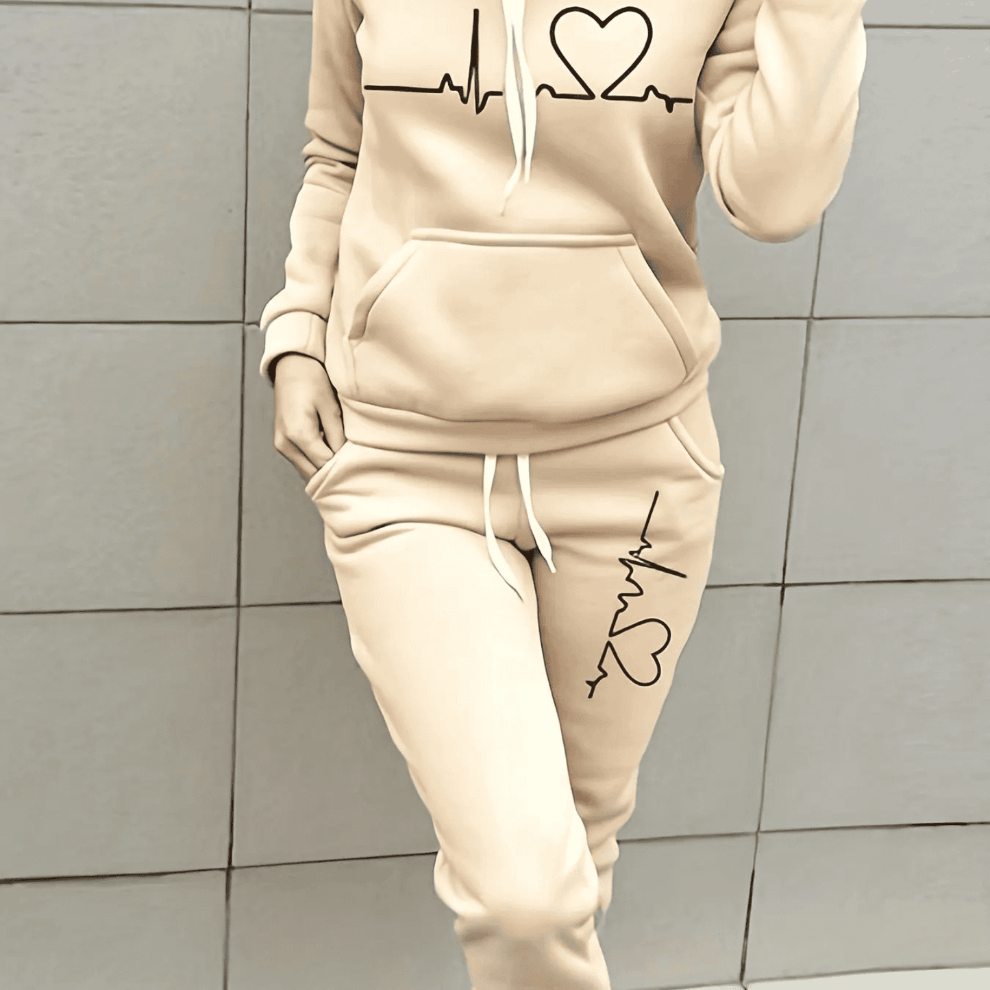 Women's 2-Piece Tracksuit Set with Hoodie and Printed Design