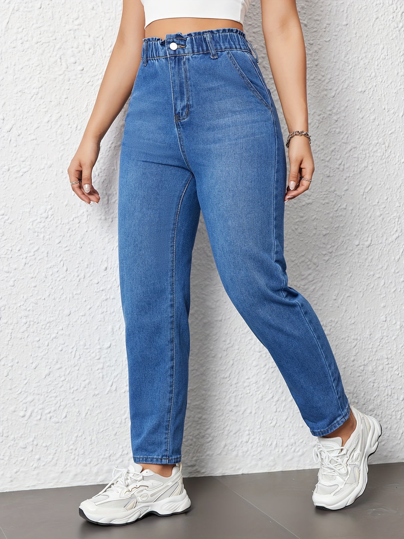 Relaxed High-Waist Jeans for Women