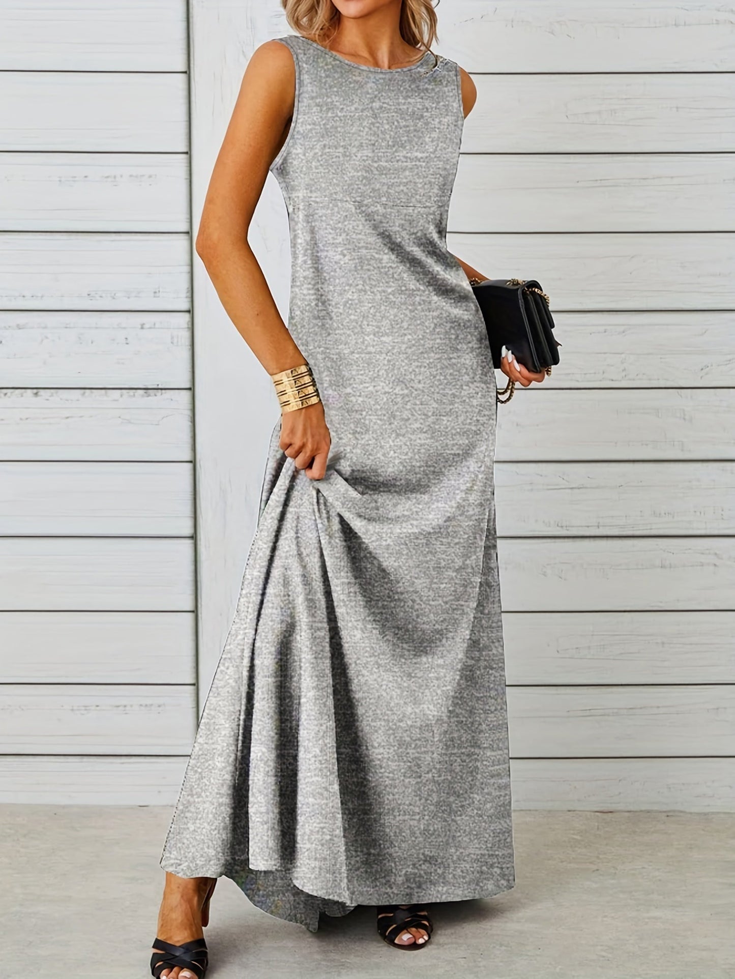 Women's Sleeveless Maxi Dress with Floor-Length Flow and Clean Lines