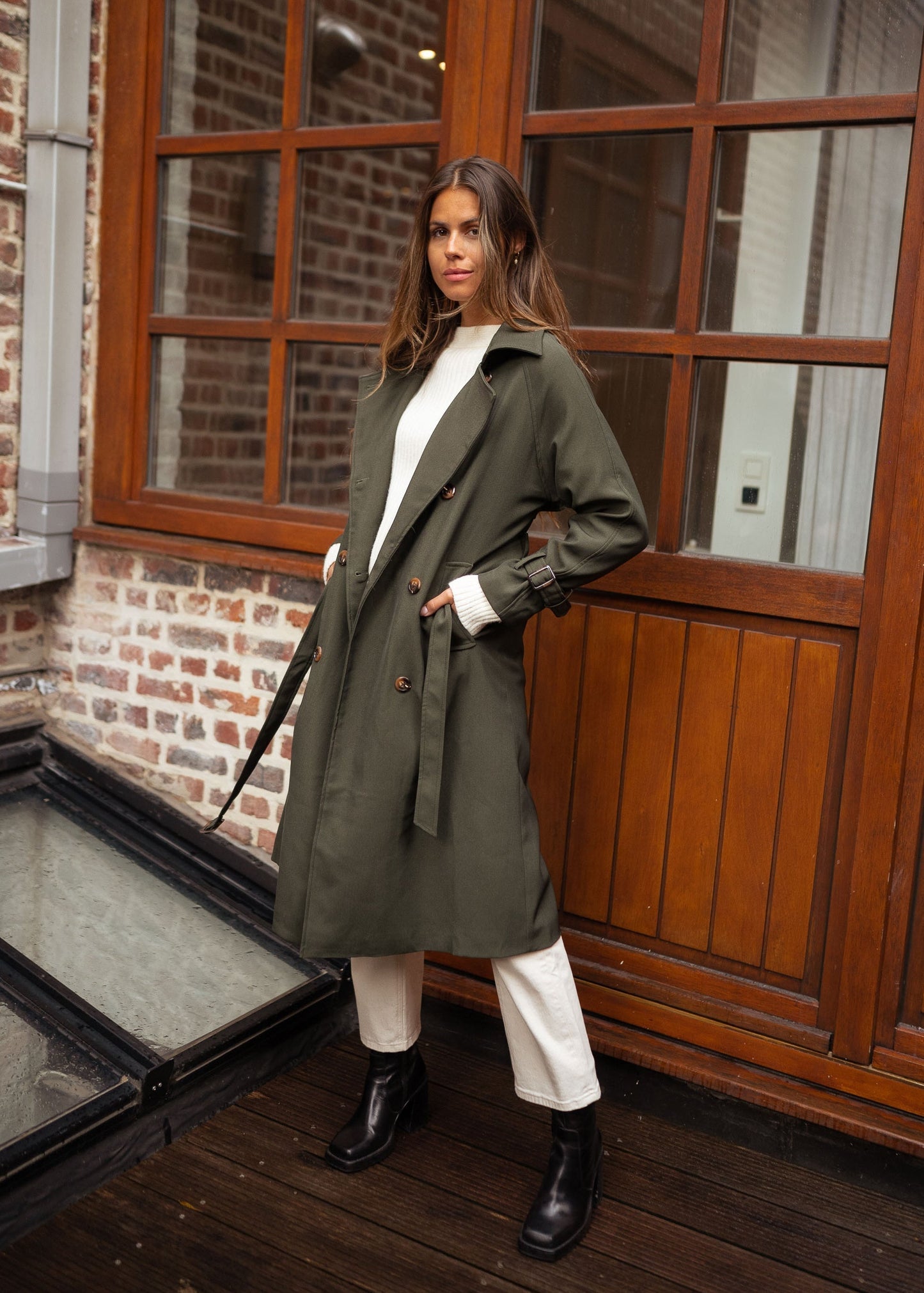 Women's Long Double Breasted Trench Coat with Belt and Lapel Collar