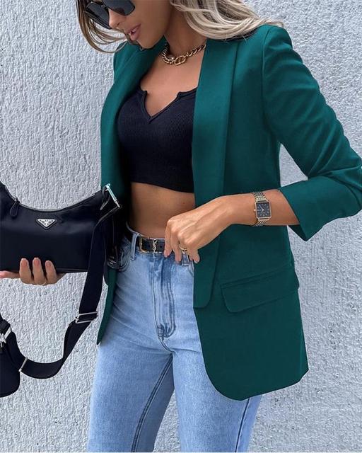 Women’s Elegant Solid Blazer with Tailored Fit and Front Pockets