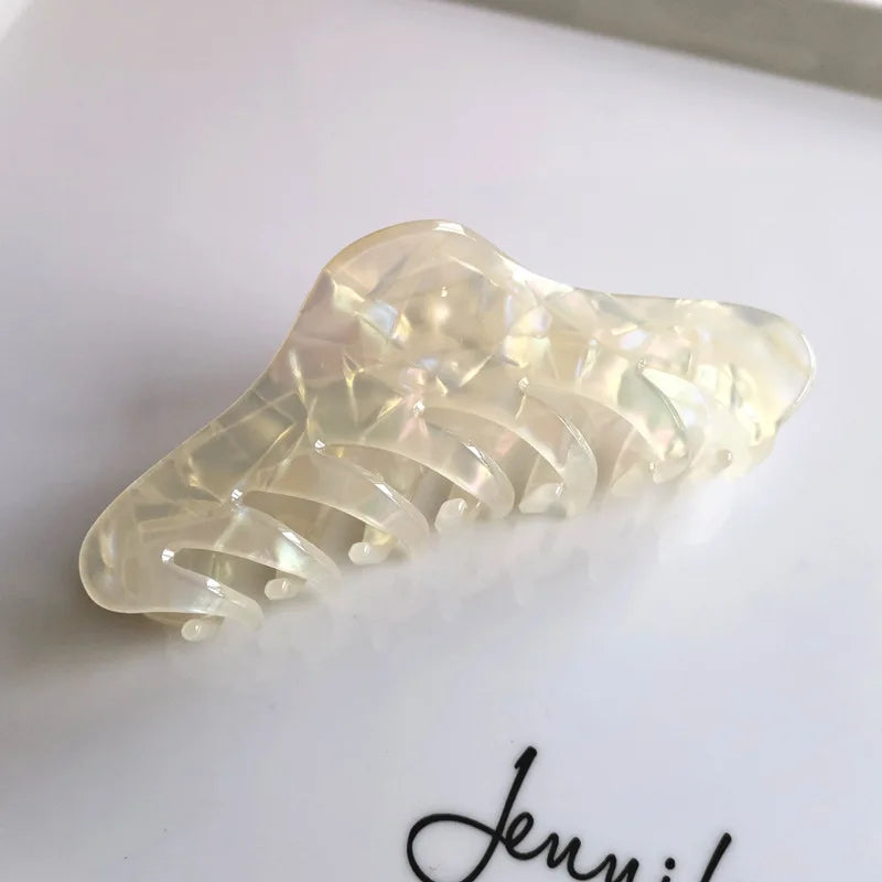 Elegant Leopard Print Crab Hair Clip – Large Acetate Hair Claw for Women