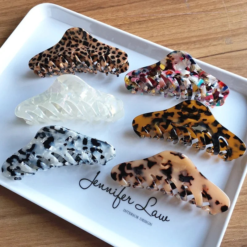 Elegant Leopard Print Crab Hair Clip – Large Acetate Hair Claw for Women
