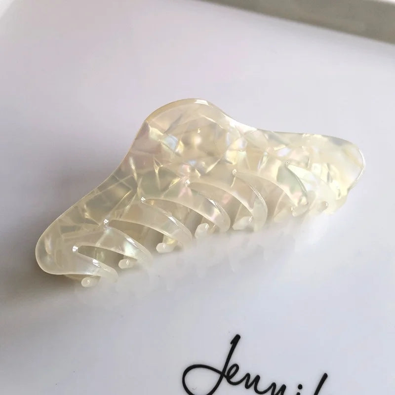 Elegant Leopard Print Crab Hair Clip – Large Acetate Hair Claw for Women