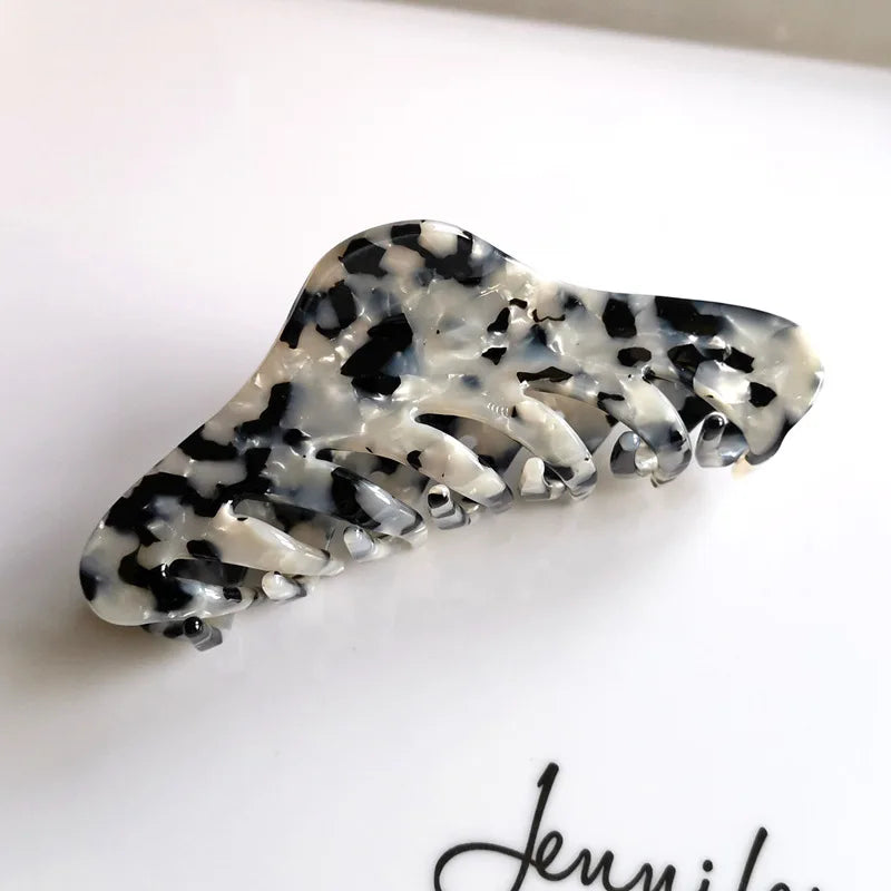 Elegant Leopard Print Crab Hair Clip – Large Acetate Hair Claw for Women