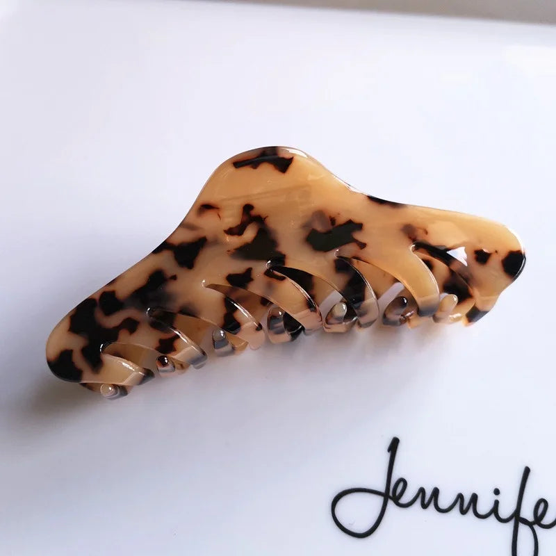 Elegant Leopard Print Crab Hair Clip – Large Acetate Hair Claw for Women