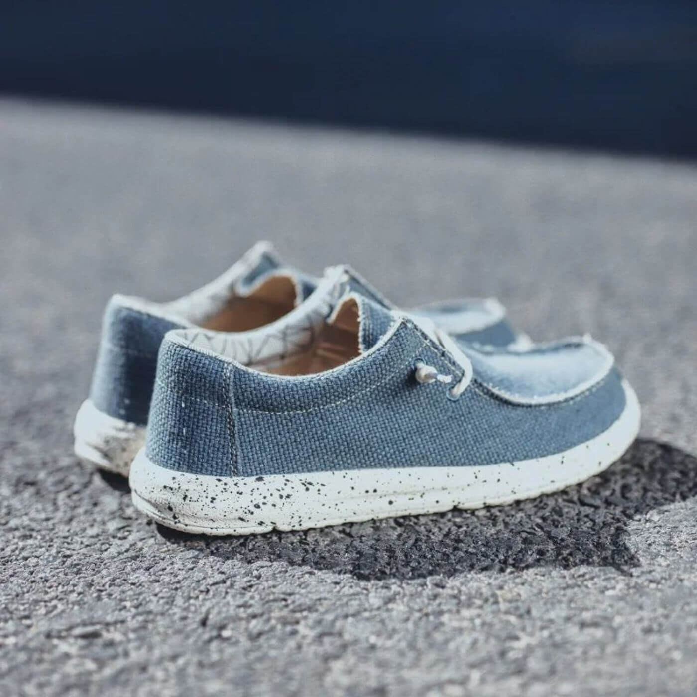 Men's Casual Lightweight Slip-On Shoes with Speckled Flexible Sole