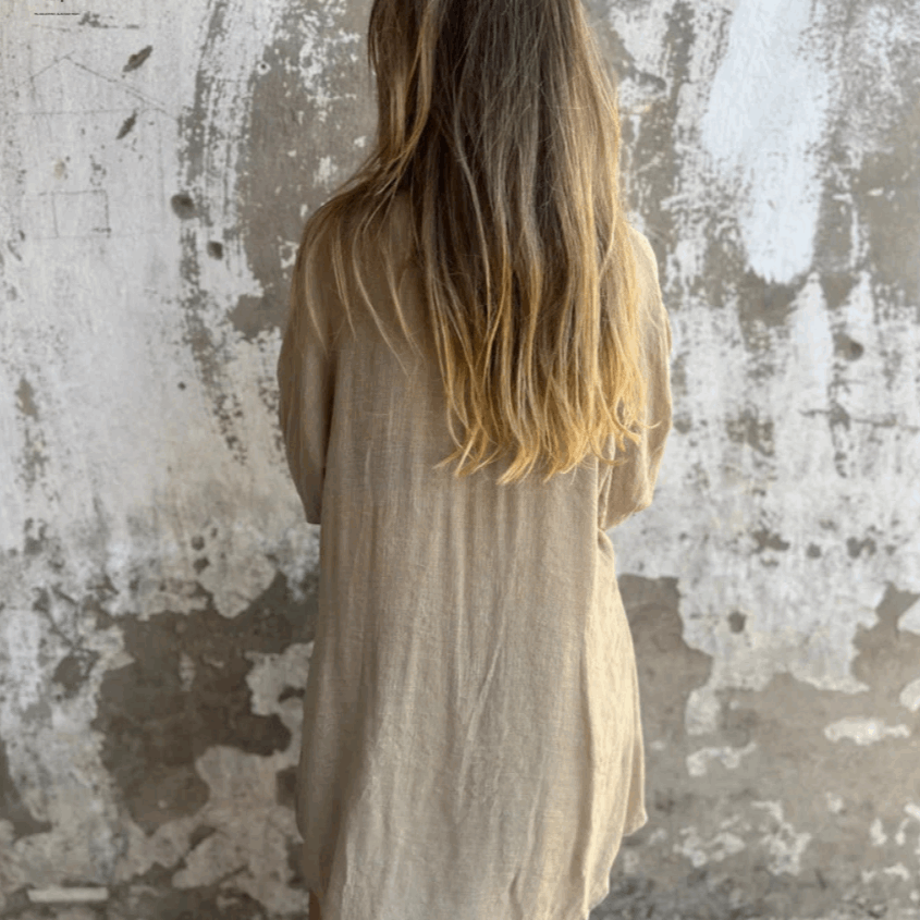 Women's Relaxed Two-Piece Outfit with Button Shirt and Shorts