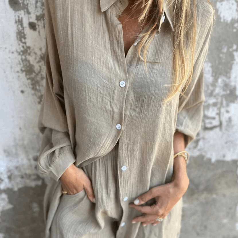 Women's Relaxed Two-Piece Outfit with Button Shirt and Shorts