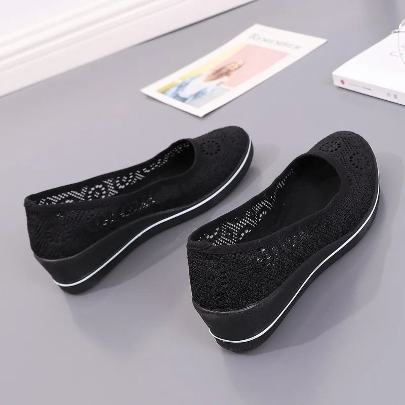Women's Casual Knit Flats with Round Toe and Slip-On Wedge Sole