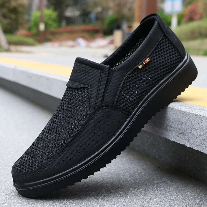 Men's Slip-On Mesh Loafers with Textured Sole and Elastic Insets