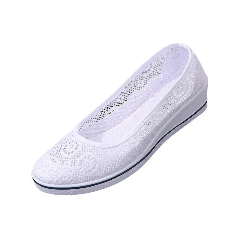 Women's Casual Knit Flats with Round Toe and Slip-On Wedge Sole