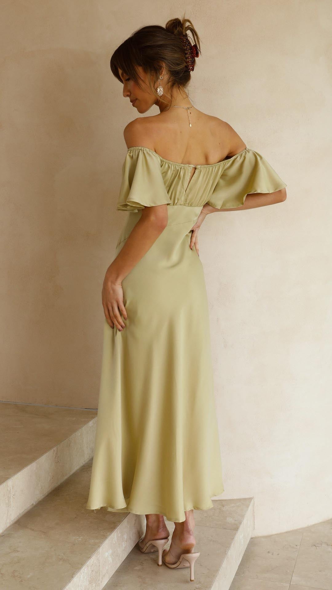 Women's Off-Shoulder Maxi Dress with Ruched Bust and Side Slit
