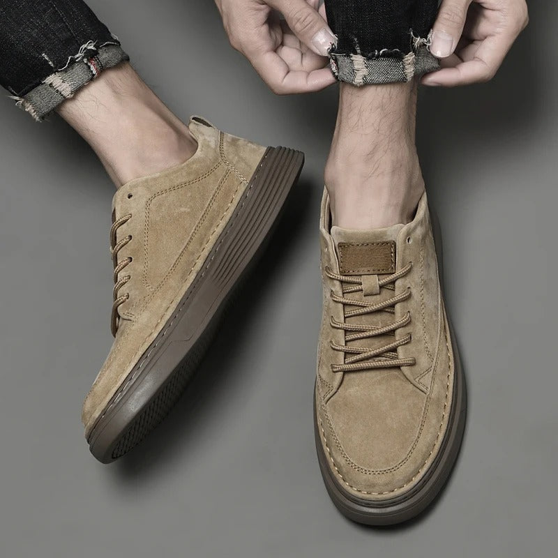 Men’s Casual Lace-Up Sneakers with Contrast Sole and Raised Stitching
