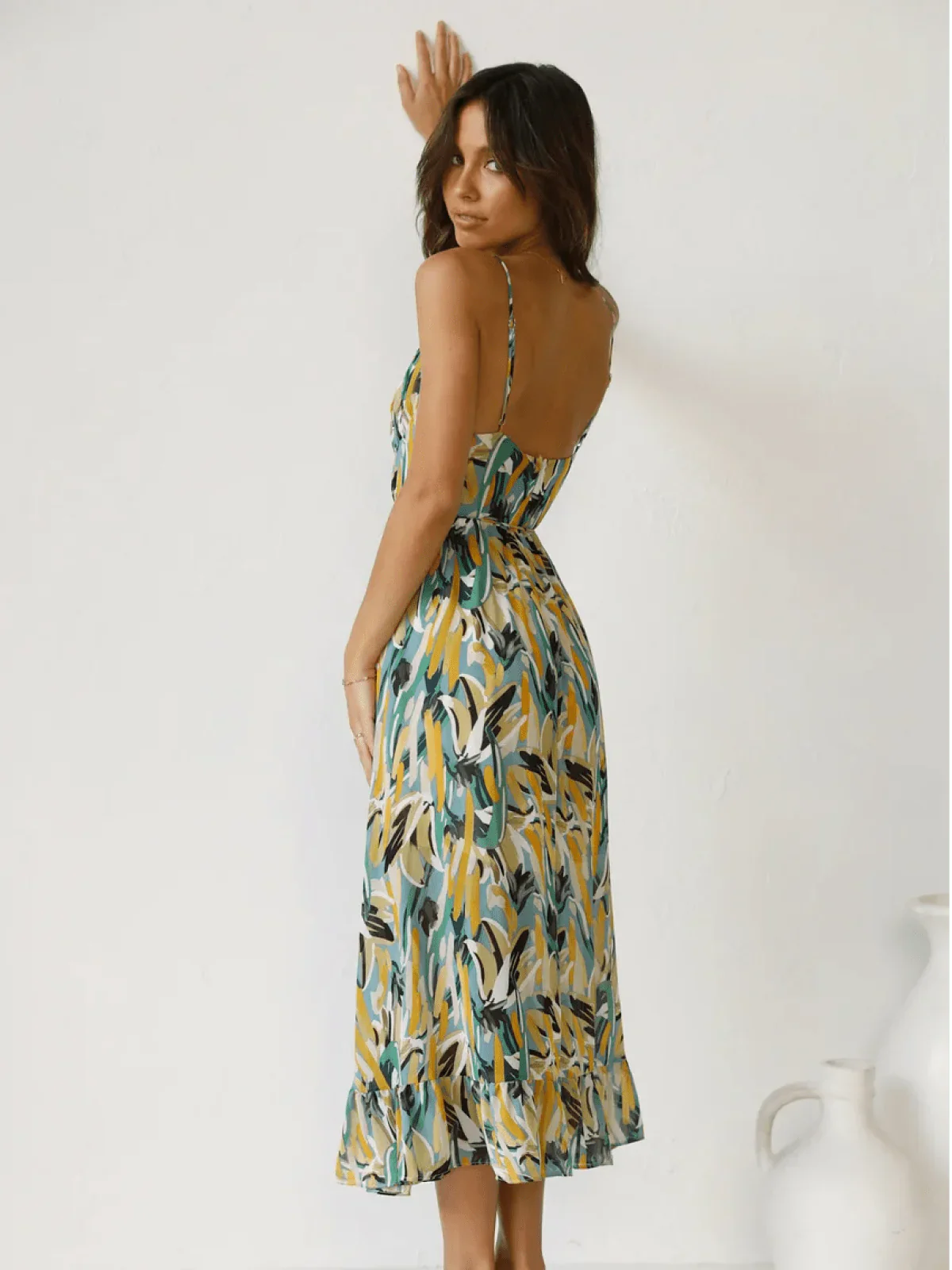 Women’s Floral V-Neck Midi Dress with Ruffled Hem