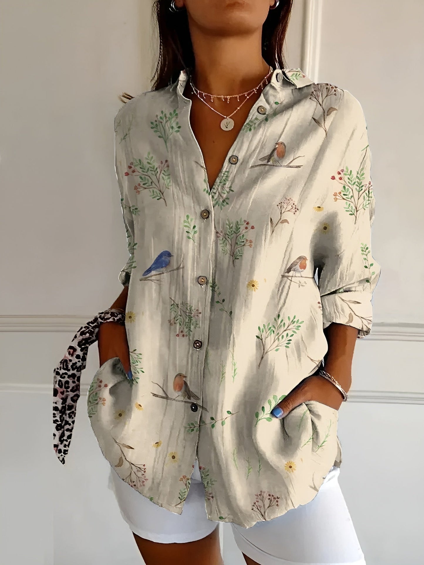 Women's Floral Button-Up Blouse with Long Sleeves and Relaxed Fit