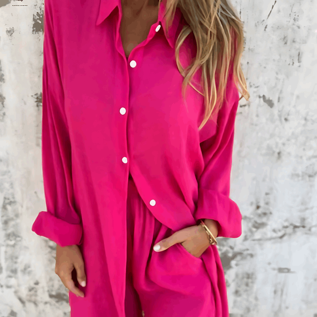 Women's Relaxed Two-Piece Outfit with Button Shirt and Shorts