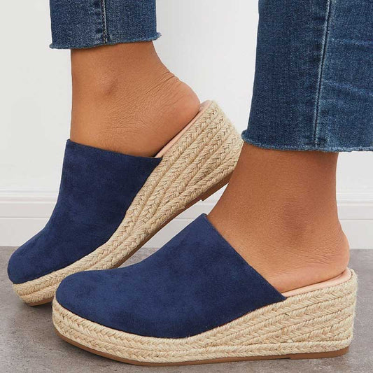 Women's Platform Wedge Slip-On Shoes with Textured Sole