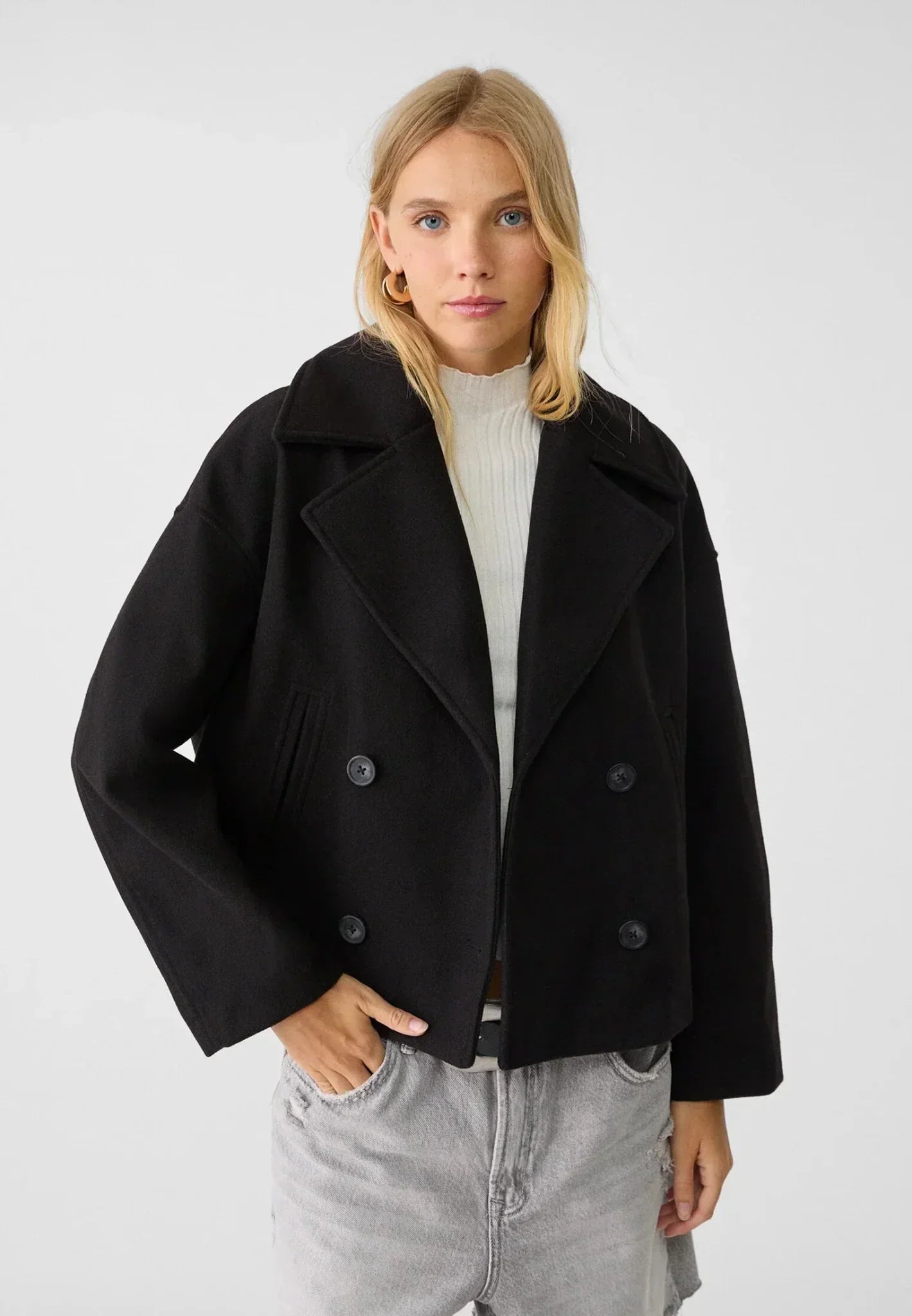Women's Short Double-Breasted Winter Jacket with Wide Lapels